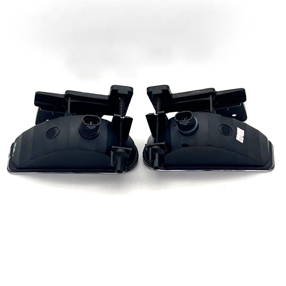 Front Fog Light Assemblies Right and Left Pair Chevrolet Silverado 1999-2002 - Picture 3 of 11